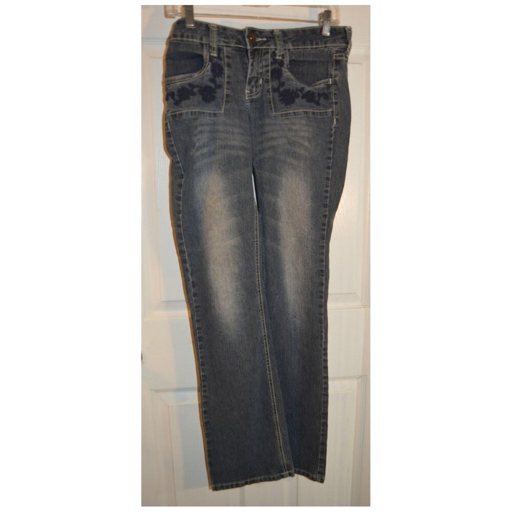 Authentic 579 Worn-Distressed Embroidered Flower Design Women's Blue Jeans Siz 7